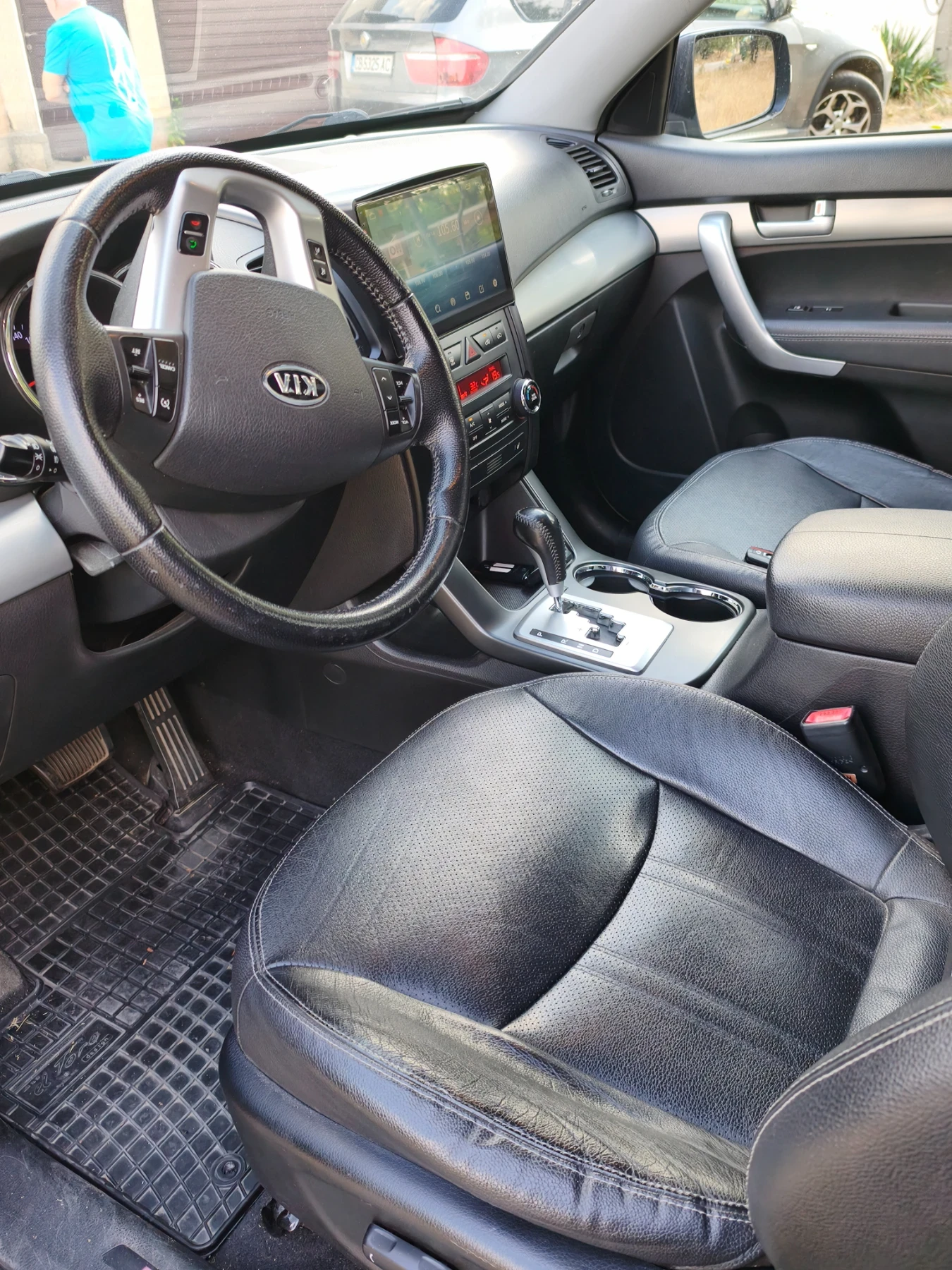 Kia Sorento CRDI, снимка 5 - Автомобили и джипове - 56154051