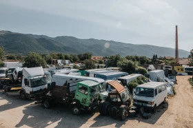 Mercedes-Benz Sprinter На части, снимка 7