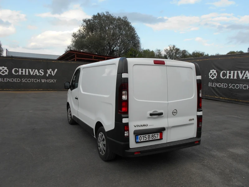 Opel Vivaro 1.6CDTI EURO6, снимка 5 - Бусове и автобуси - 43492510