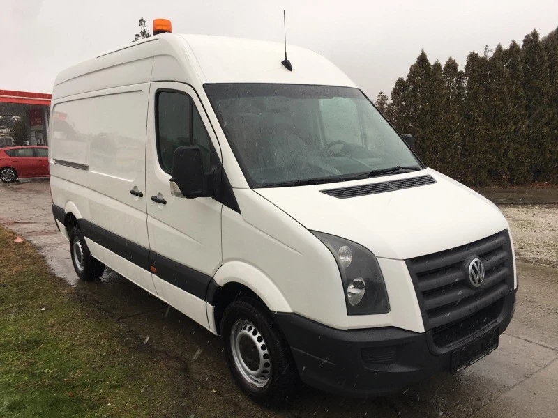 VW Crafter 2.5 TDI, снимка 2 - Бусове и автобуси - 44509509