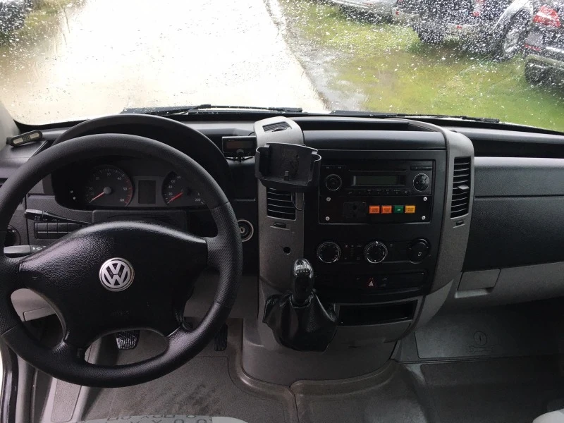 VW Crafter 2.5 TDI, снимка 5 - Бусове и автобуси - 44509509