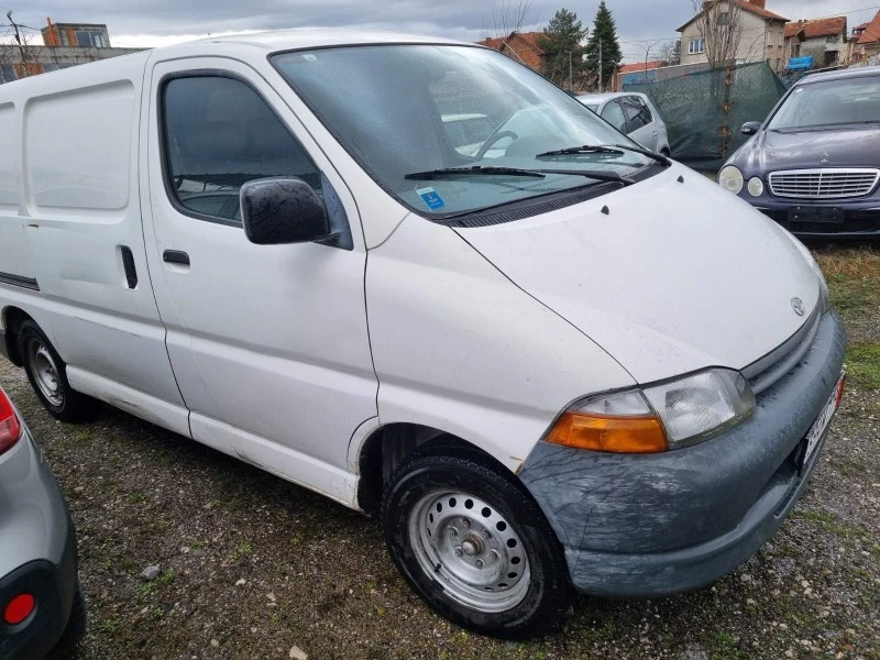 Toyota Hiace 2.4 D, снимка 2 - Бусове и автобуси - 47223165