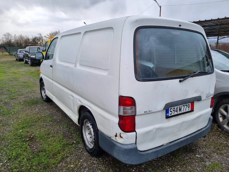 Toyota Hiace 2.4 D, снимка 5 - Бусове и автобуси - 47223165