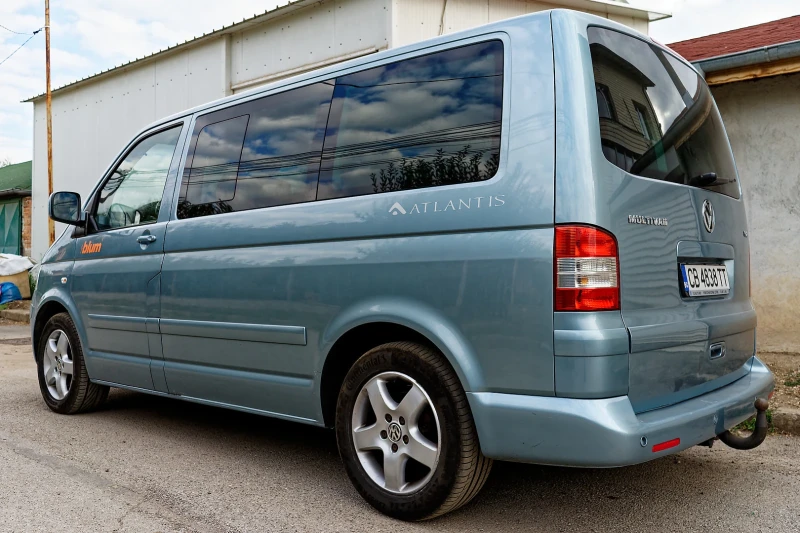 VW Multivan 2.5 TDI, снимка 5 - Бусове и автобуси - 52594333