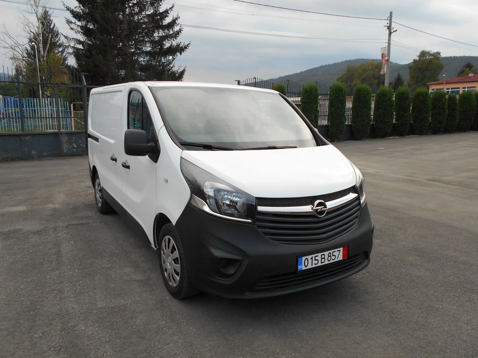 Opel Vivaro 1.6CDTI EURO6 - изображение 2