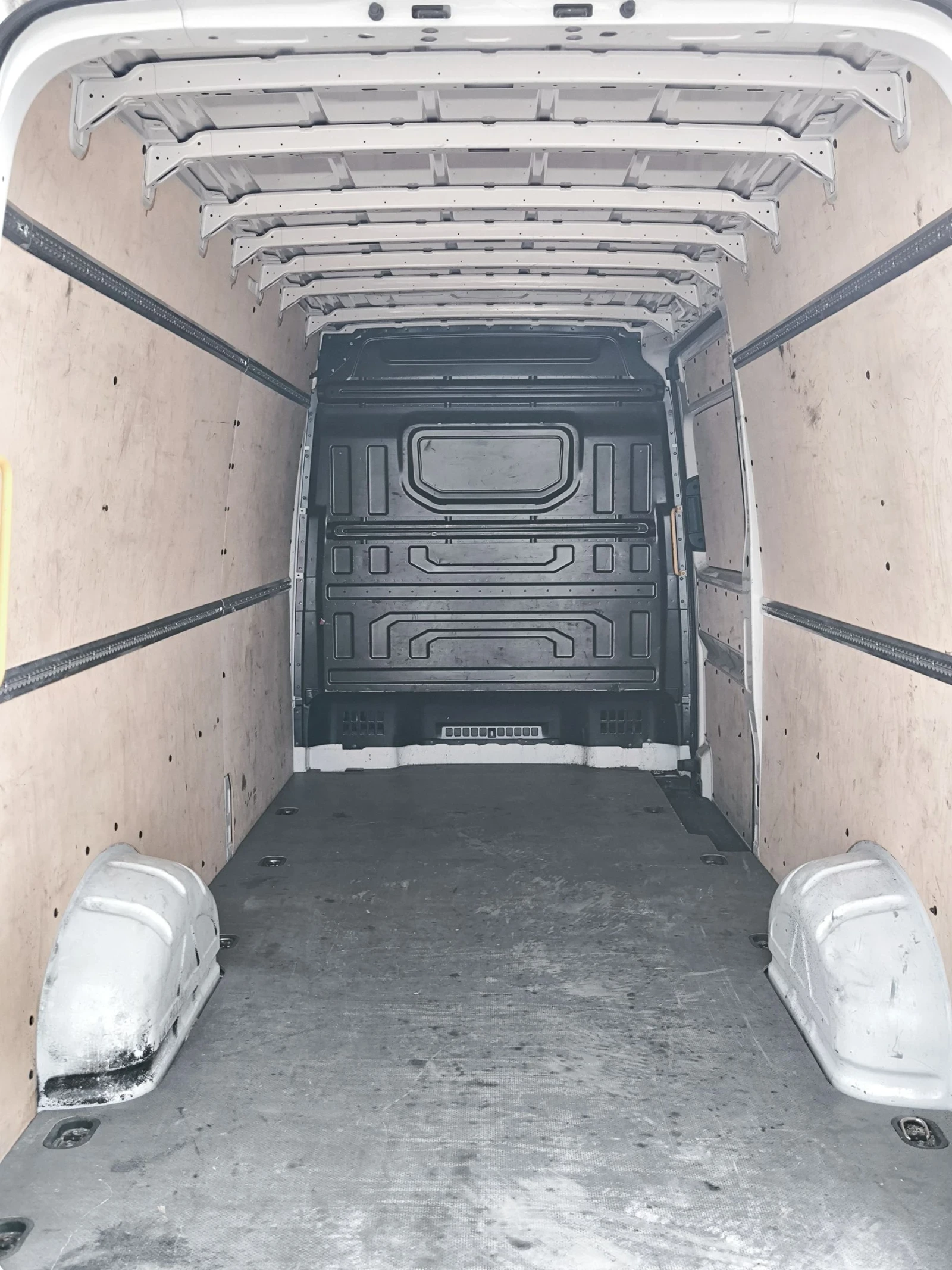 VW Crafter 2.0 tdi 140 к.с. Макси - изображение 7