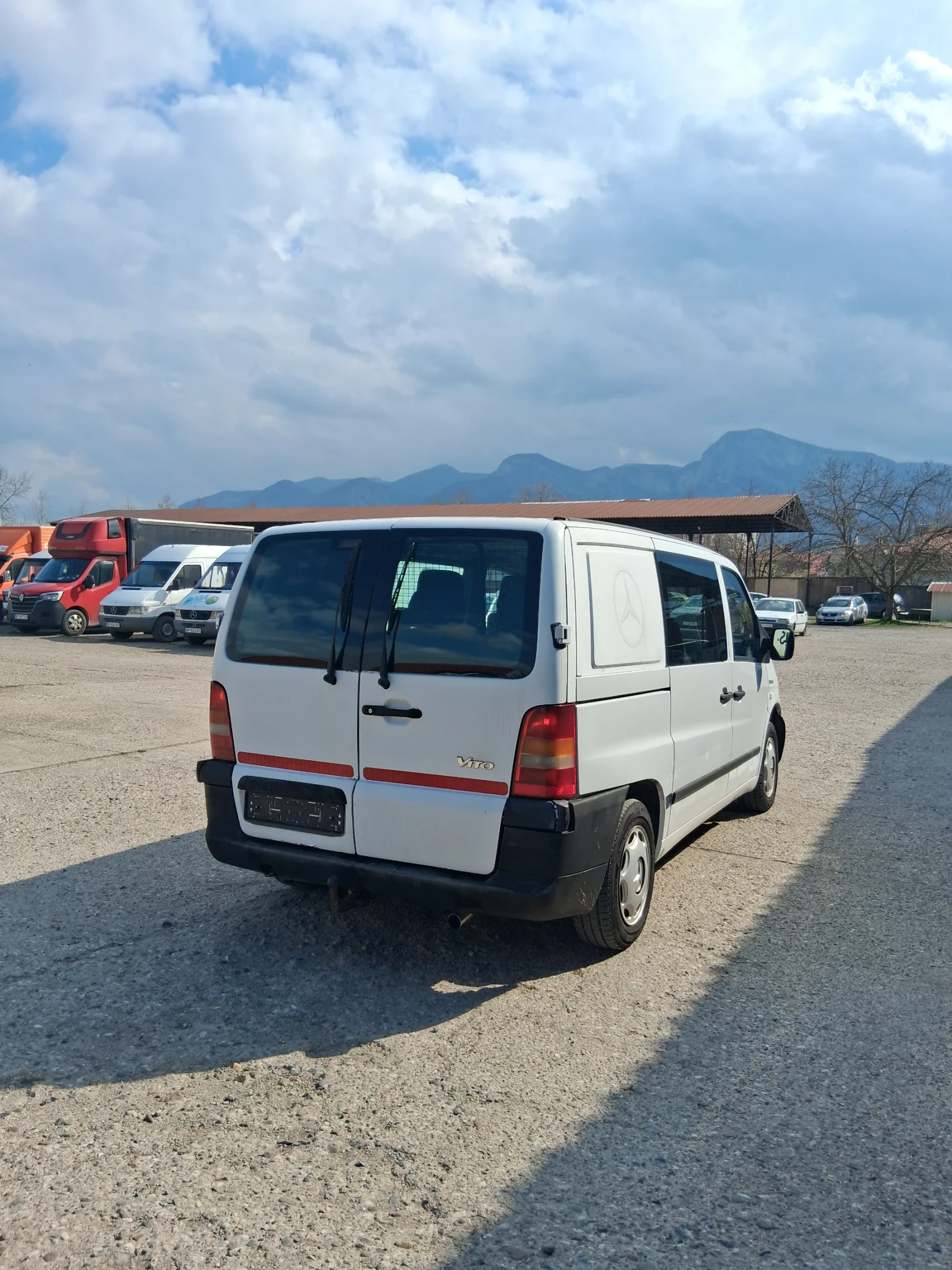Mercedes-Benz Vito 212 CDI 8 места, снимка 4 - Бусове и автобуси - 54285513