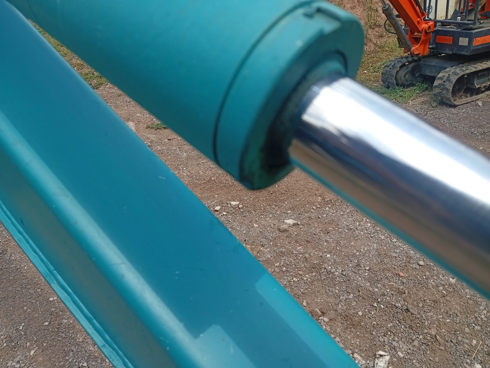 Багер Hitachi 30J, снимка 13 - Индустриална техника - 55929195