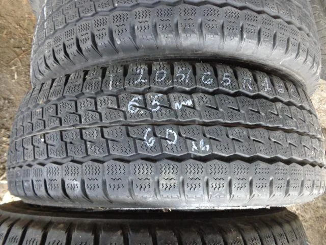 Гуми Зимни 205/65R16, снимка 15 - Гуми и джанти - 20872422