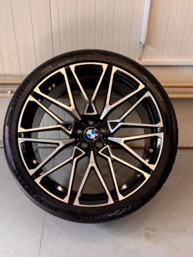        315/30R22