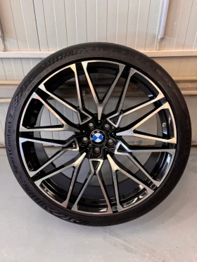        315/30R22