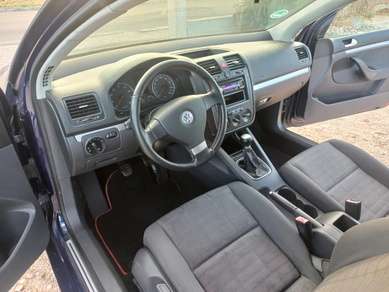 VW Golf 1.6i, снимка 12 - Автомобили и джипове - 47526164