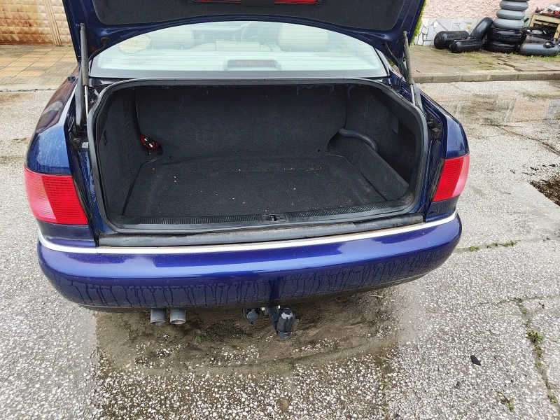 Audi A8 Audi A8, снимка 8 - Автомобили и джипове - 52787719