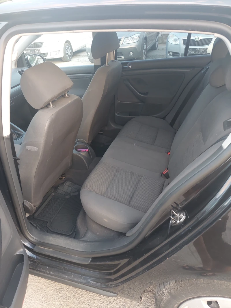 VW Golf 1.4FSI, снимка 6 - Автомобили и джипове - 52642490