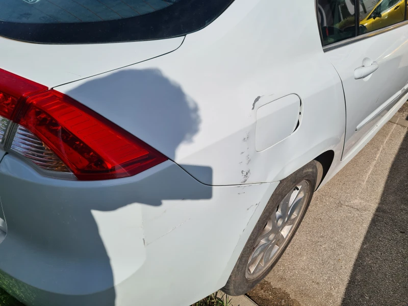 Renault Laguna, снимка 4 - Автомобили и джипове - 52581794