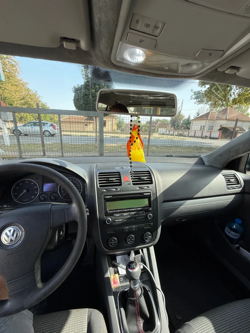 VW Jetta, снимка 4 - Автомобили и джипове - 52153445