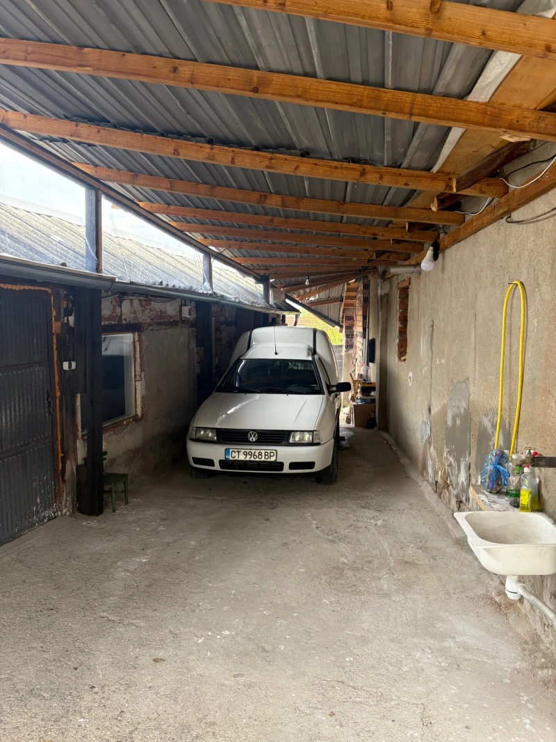 VW Caddy, снимка 8 - Автомобили и джипове - 52588255