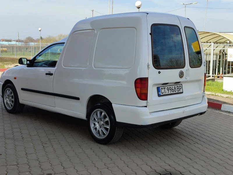 VW Caddy, снимка 4 - Автомобили и джипове - 52588255