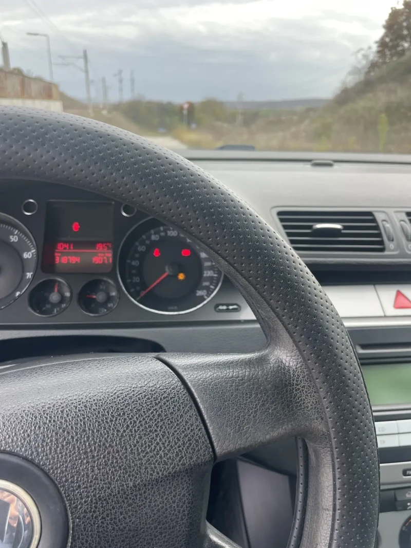 VW Passat 1.6TSI, снимка 11 - Автомобили и джипове - 52468423