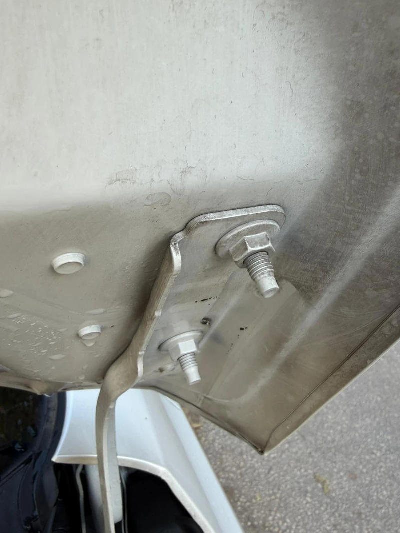 Peugeot 308 SW 1.6 BLUE HDI, снимка 11 - Автомобили и джипове - 52639569