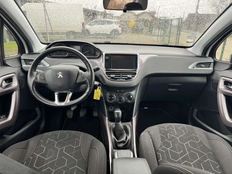 Peugeot 2008 //81600km//, снимка 10 - Автомобили и джипове - 53065430