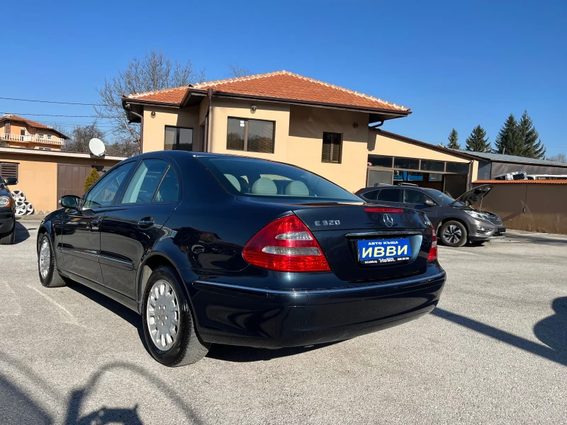 Mercedes-Benz E 320 ELEGANCE, снимка 3 - Автомобили и джипове - 53164080