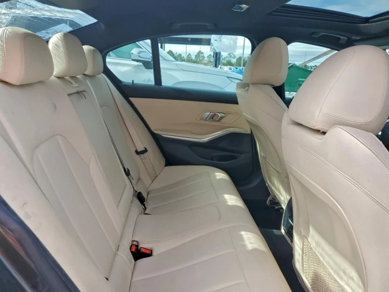 BMW 330, снимка 10 - Автомобили и джипове - 53194385