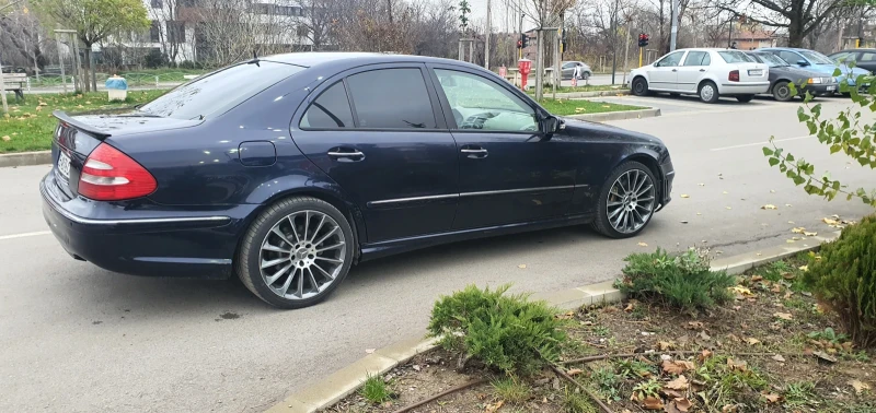 Mercedes-Benz E 500, снимка 2 - Автомобили и джипове - 53257297
