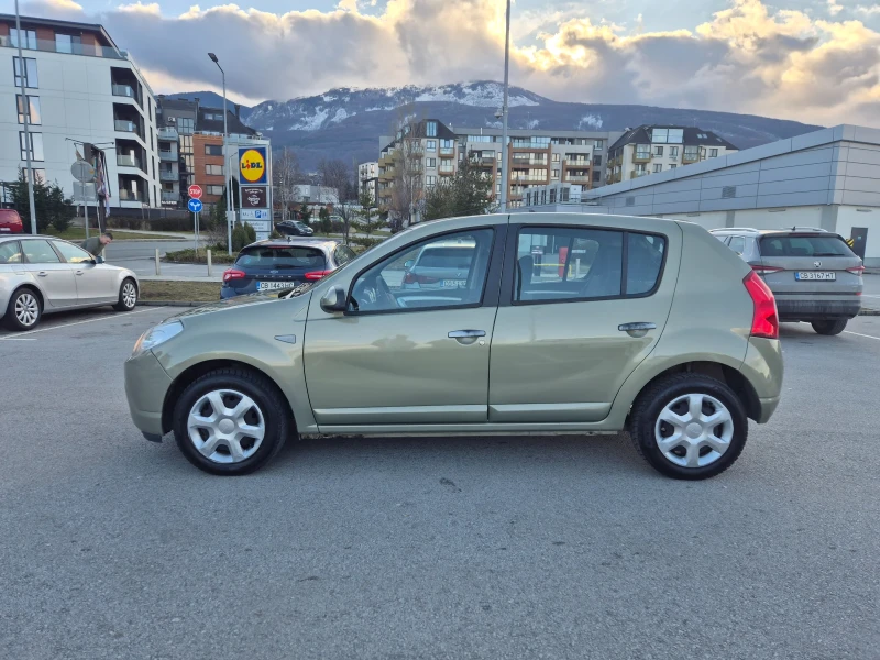 Dacia Sandero 1.4 85000км, снимка 2 - Автомобили и джипове - 53404652
