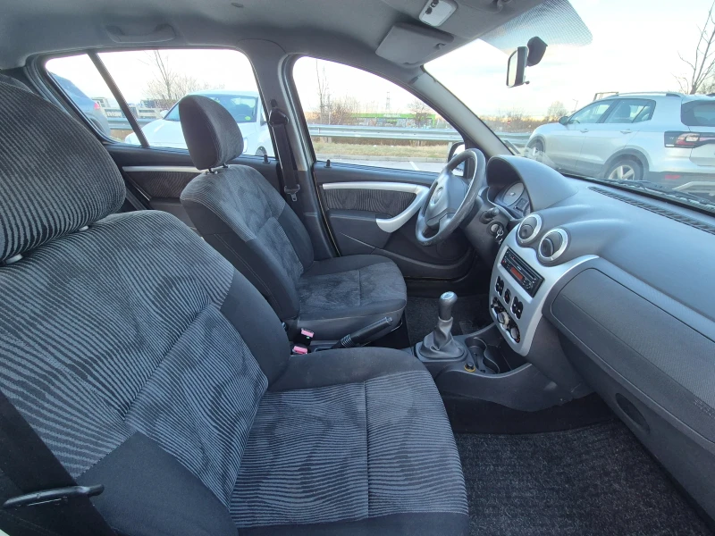 Dacia Sandero 1.4 85000км, снимка 10 - Автомобили и джипове - 53404652