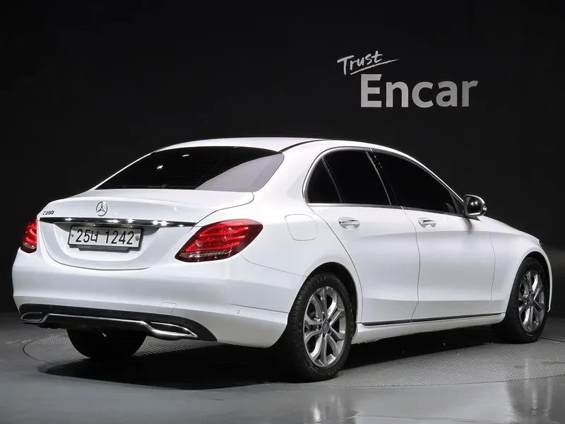 Mercedes-Benz C 200 САМО 30% АВАНС, снимка 2 - Автомобили и джипове - 56064948