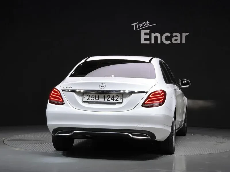 Mercedes-Benz C 200 САМО 30% АВАНС, снимка 4 - Автомобили и джипове - 56064948