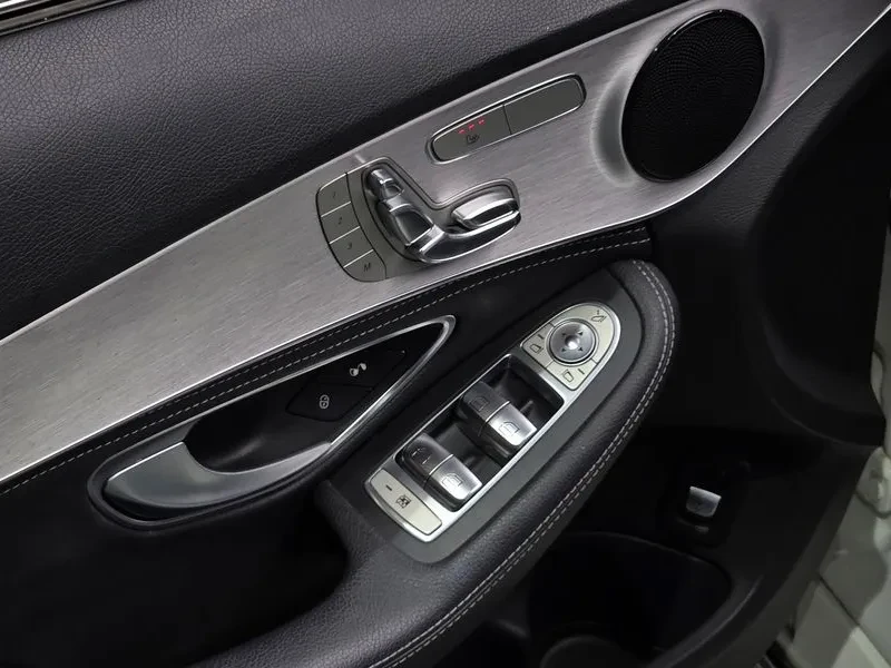 Mercedes-Benz C 200 САМО 30% АВАНС, снимка 16 - Автомобили и джипове - 56064948