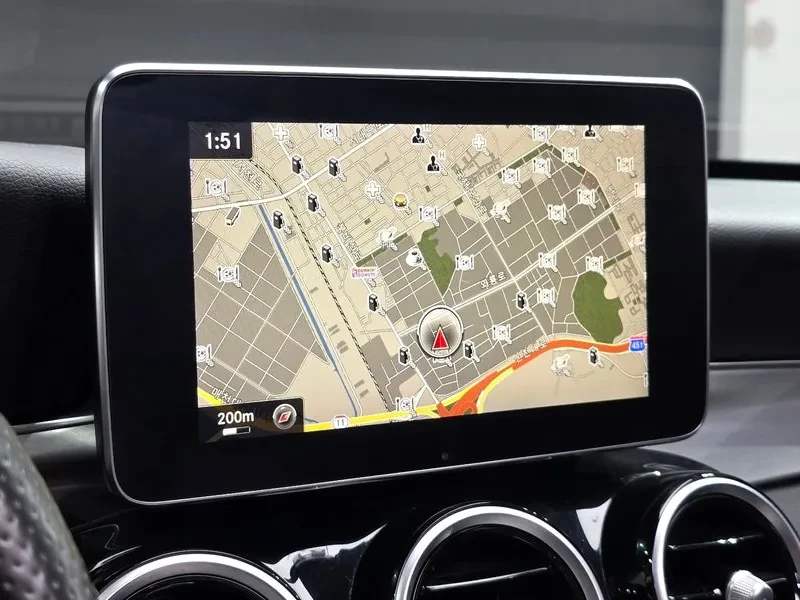 Mercedes-Benz C 200 САМО 30% АВАНС, снимка 13 - Автомобили и джипове - 56064948