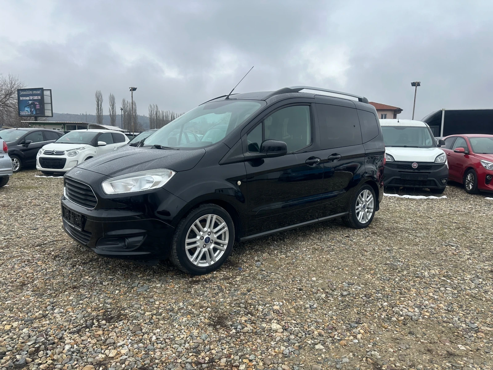 Ford Tourneo Connect 1.0 EcoBoost Titanium, снимка 1
