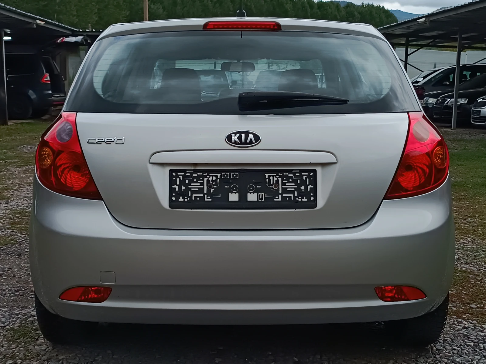 Kia Ceed 1.4i-105кс-КЛИМАТРОНИК-ОТЛИЧНА !!! - изображение 4