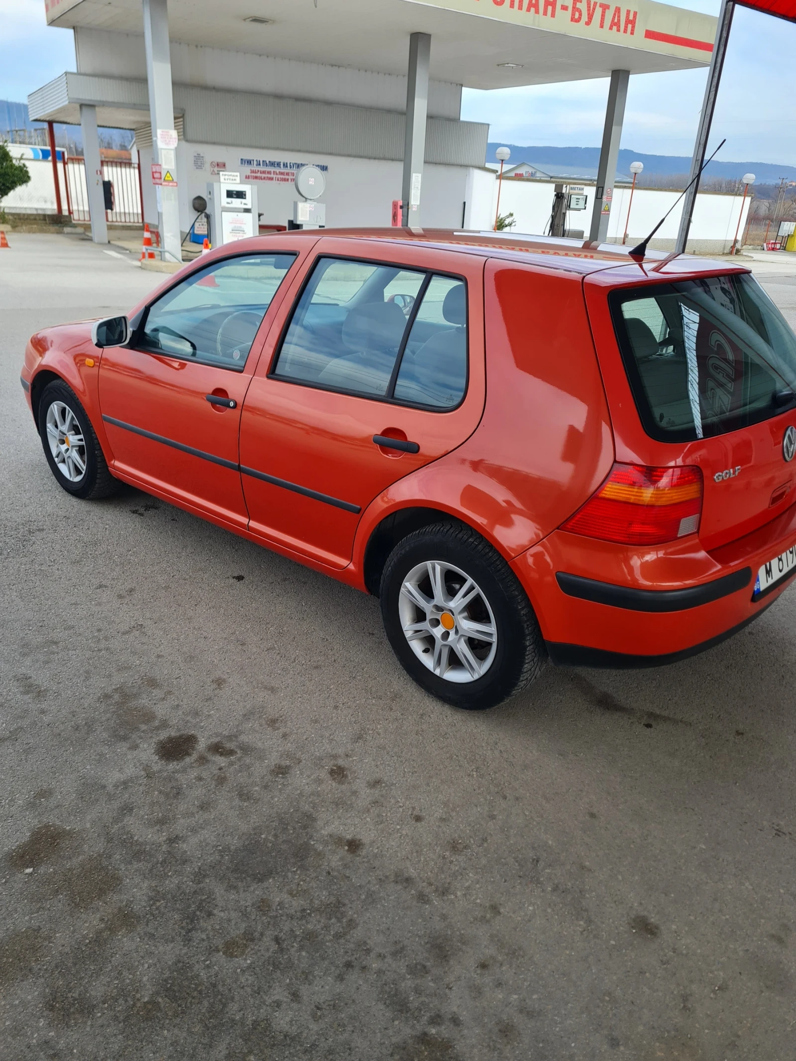 VW Golf 1.6куб.101к.с. Автоматик - изображение 4