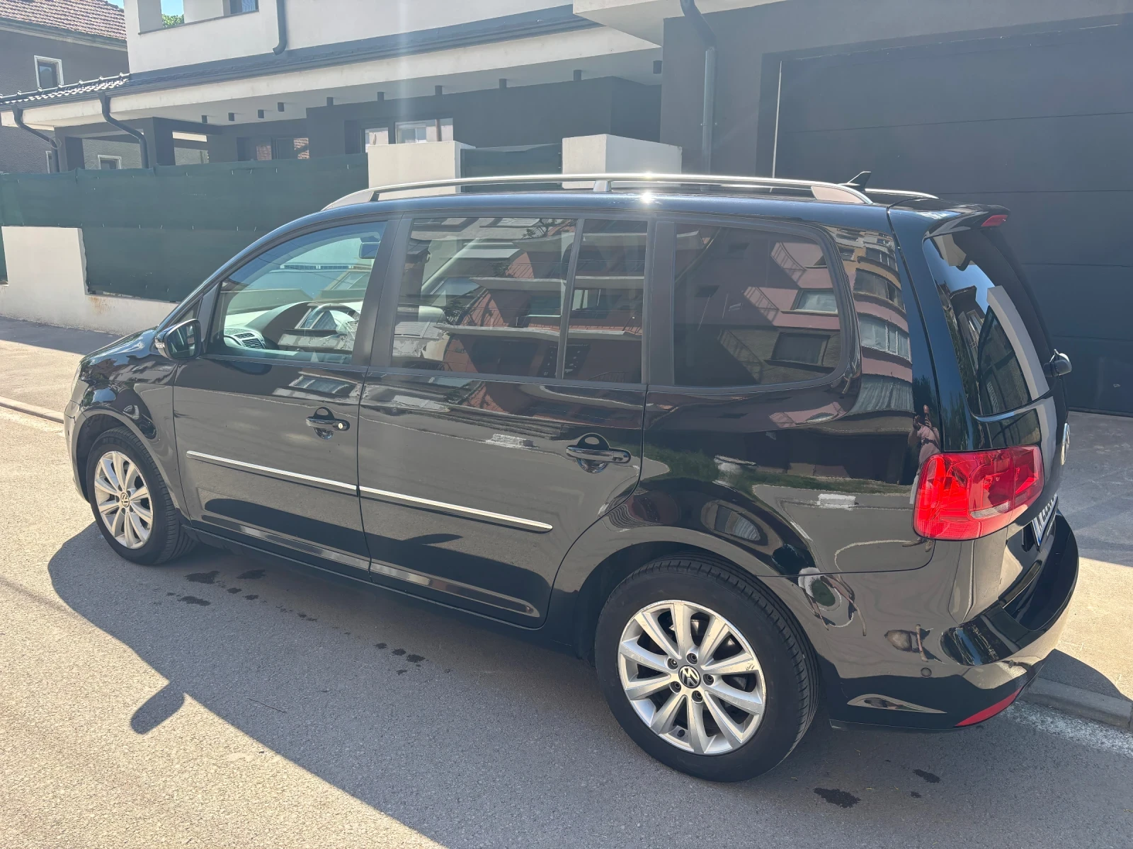 VW Touran 2.0 TDI 170k.s  - изображение 3