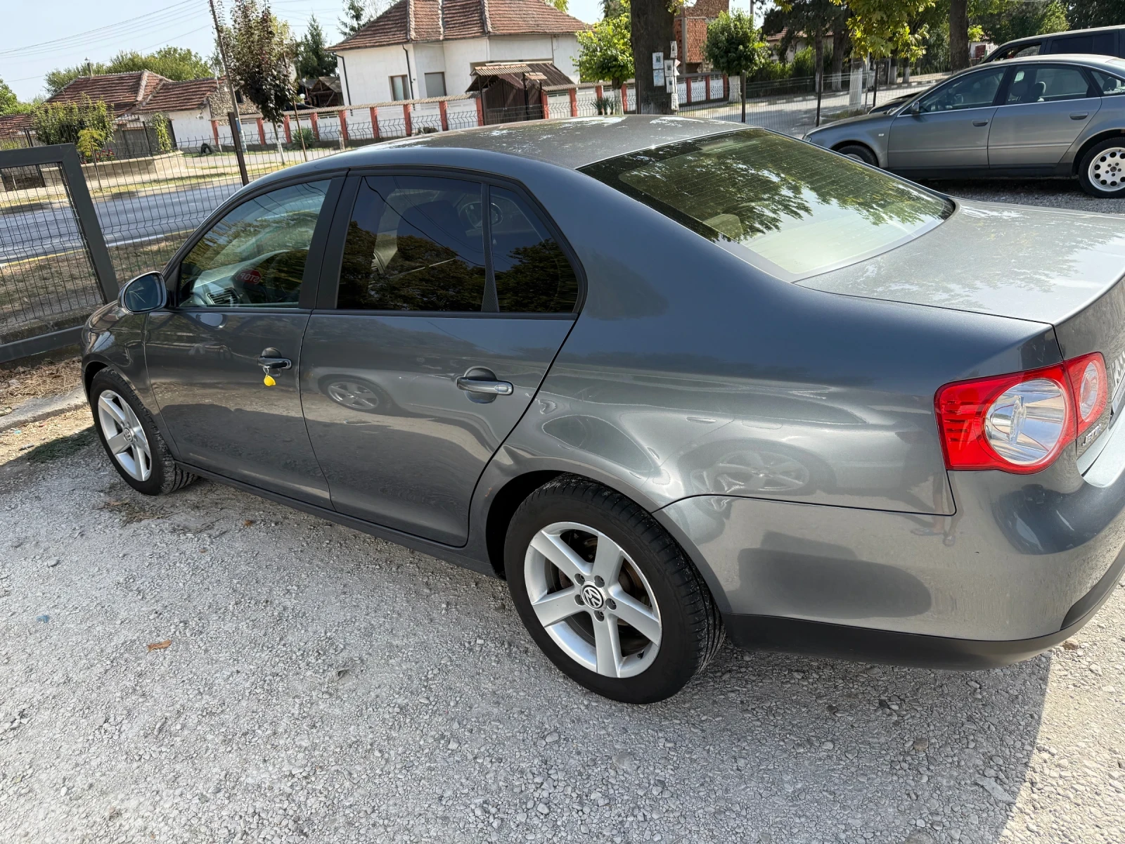 VW Jetta  - изображение 9