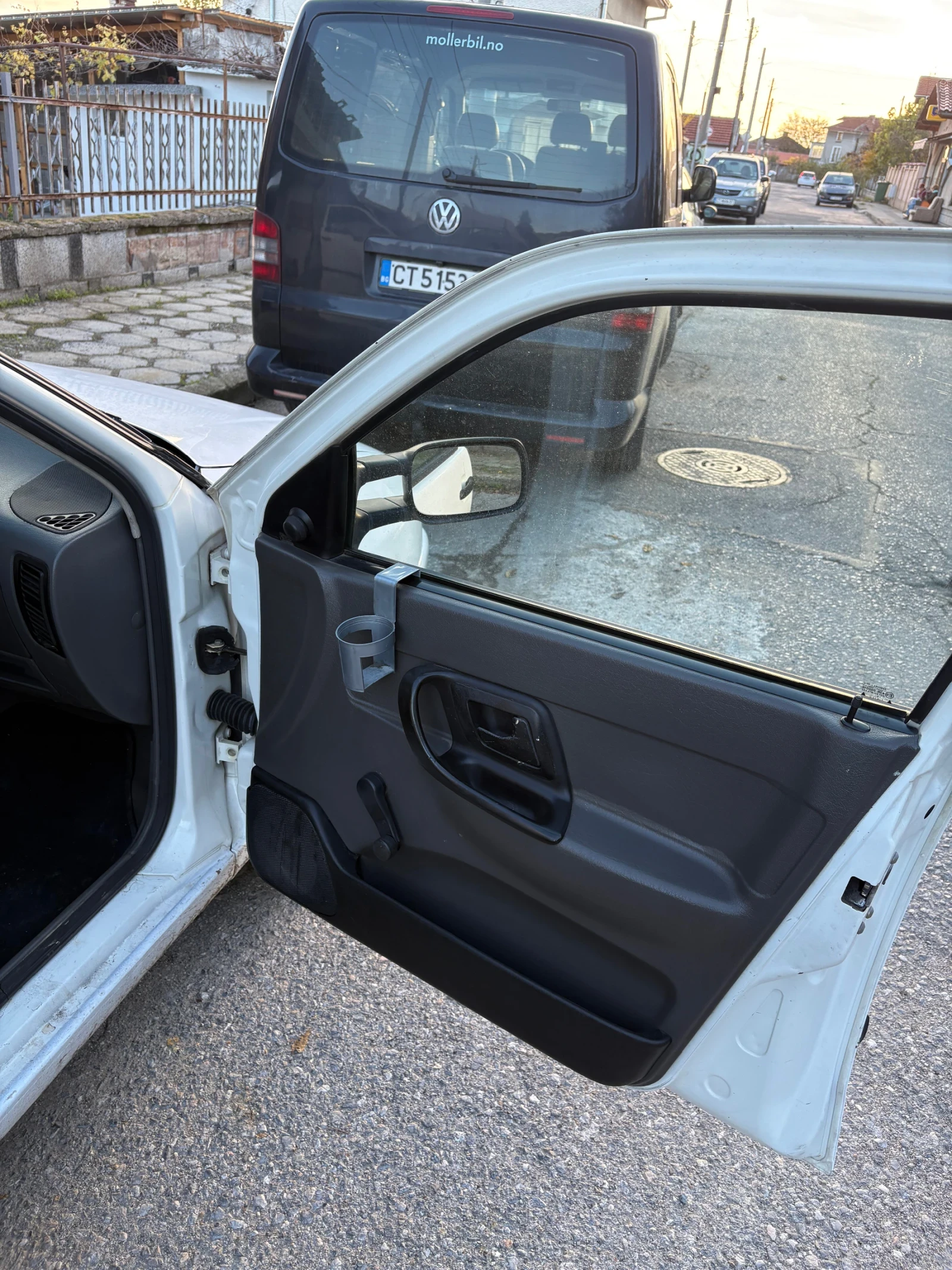 VW Caddy | Mobile.bg � ����������� 12