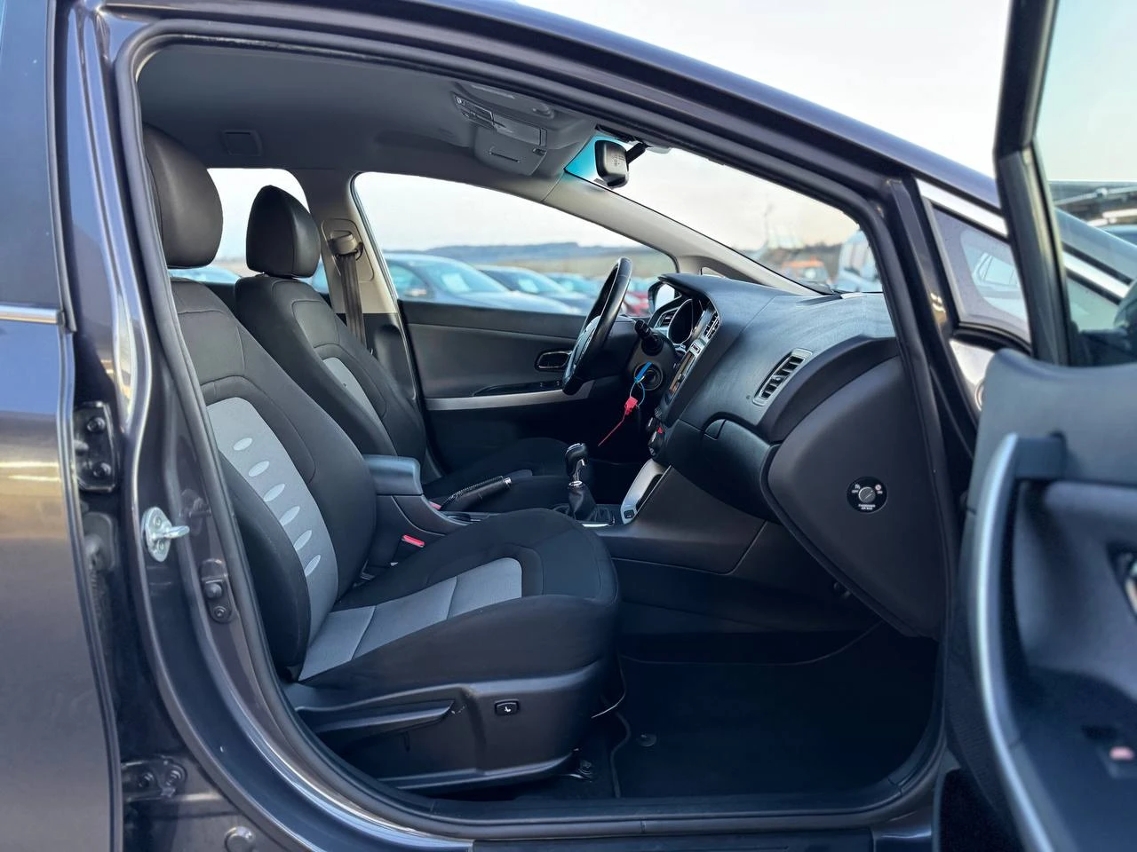 Kia Ceed 1.6 CRDi NAVI | Mobile.bg   11