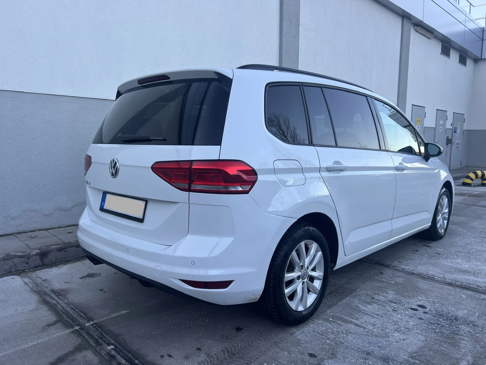 VW Touran  2.0TDI DSG 7места Facelift  - изображение 6