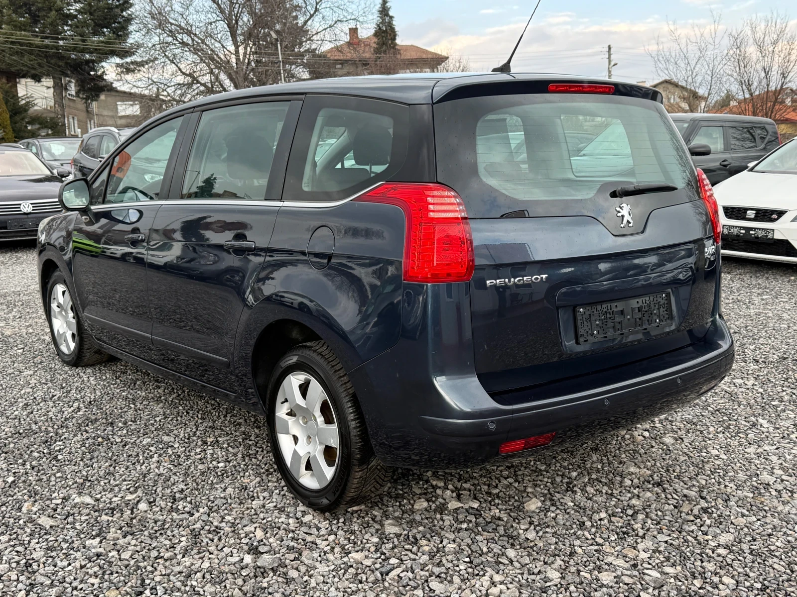 Peugeot 5008  1.6 HDi (112 кс) Automatic / Парктроник /Евро 5 , снимка 8 - Автомобили и джипове - 53727284