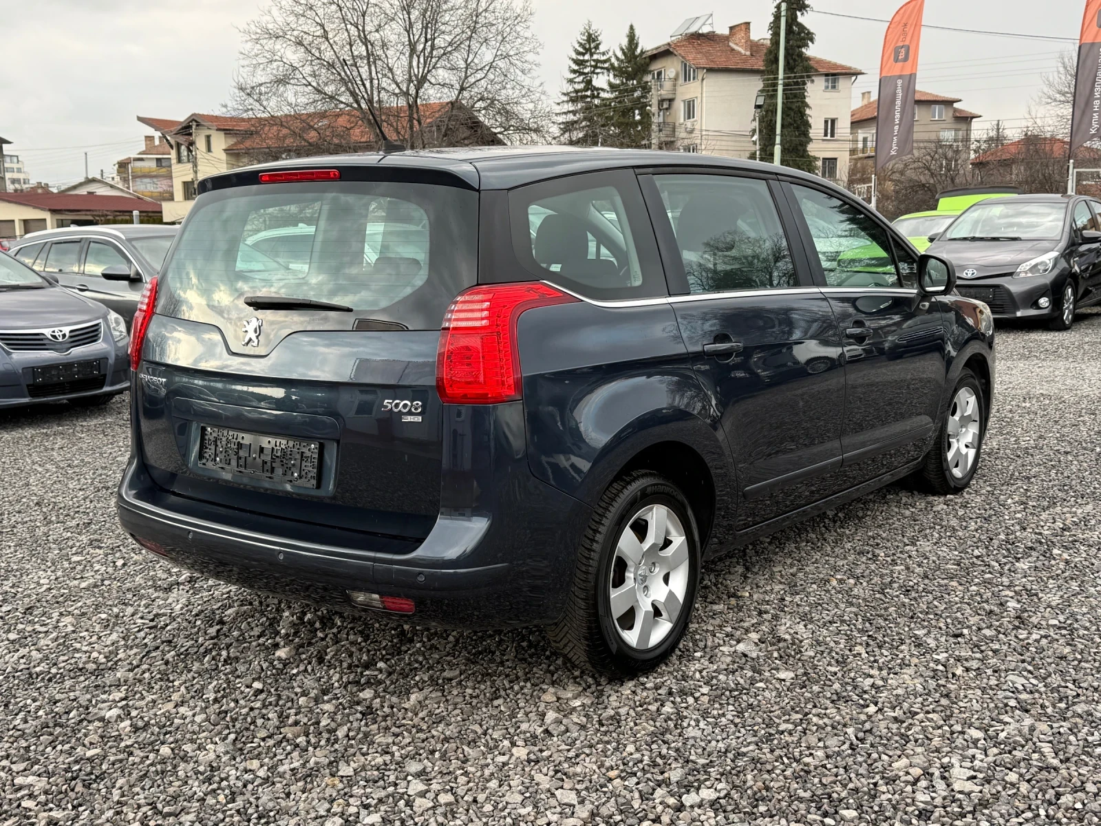 Peugeot 5008  1.6 HDi (112 кс) Automatic / Парктроник /Евро 5 , снимка 6 - Автомобили и джипове - 53727284