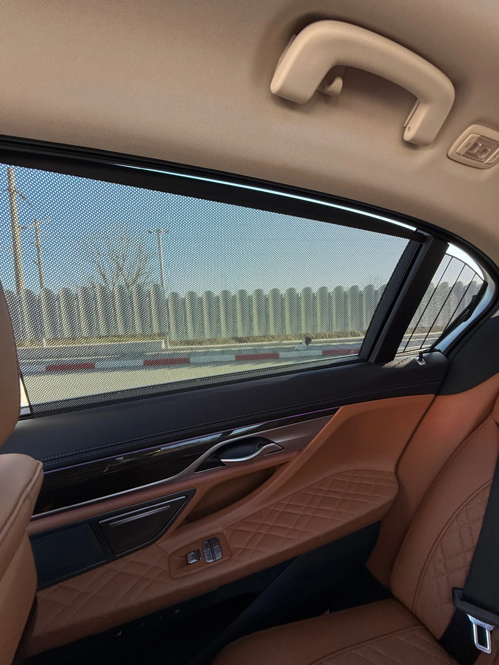 BMW 750 750i xDrive, снимка 14 - Автомобили и джипове - 53841410