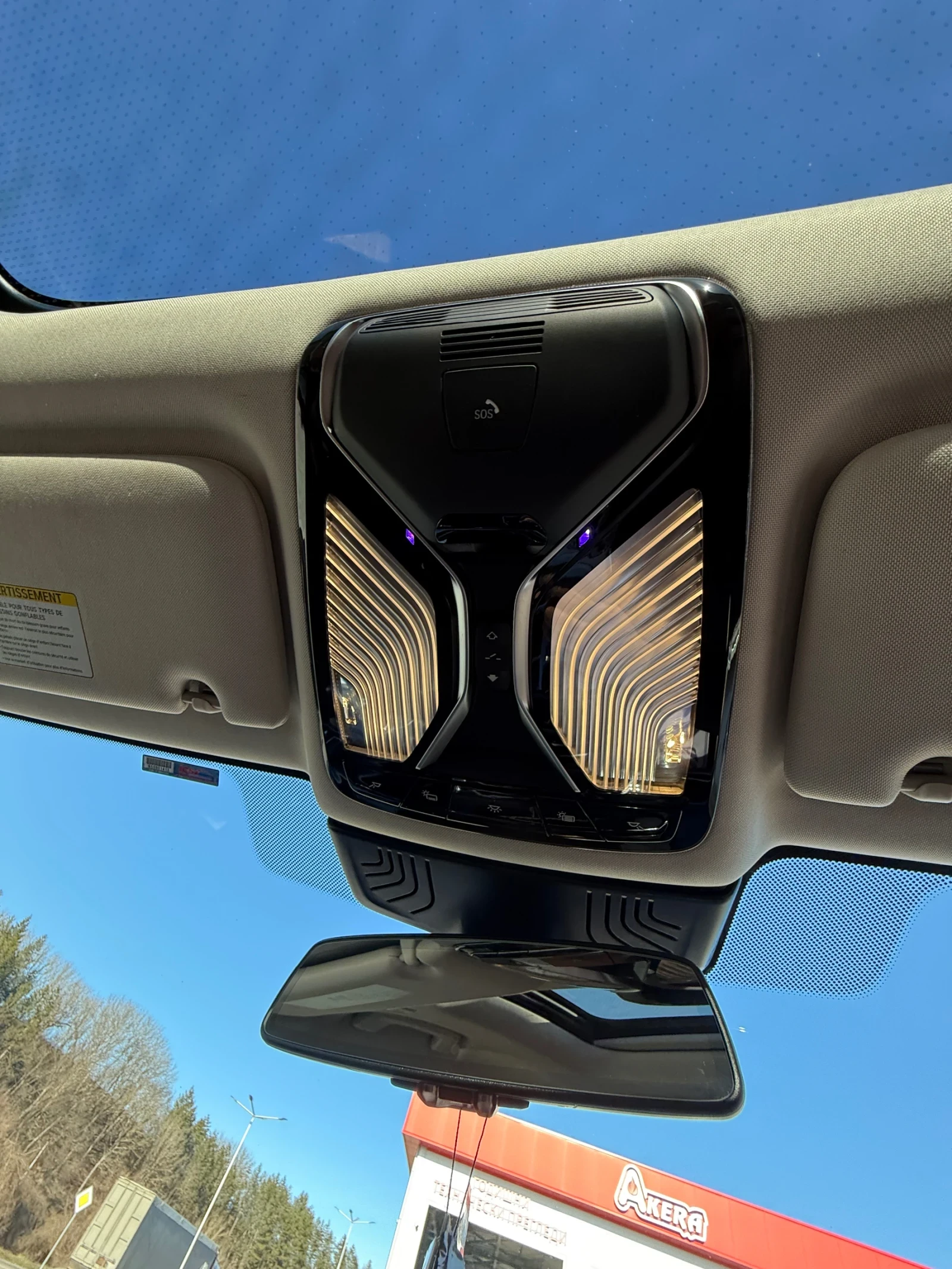 BMW 750 750i xDrive, снимка 15 - Автомобили и джипове - 53841410