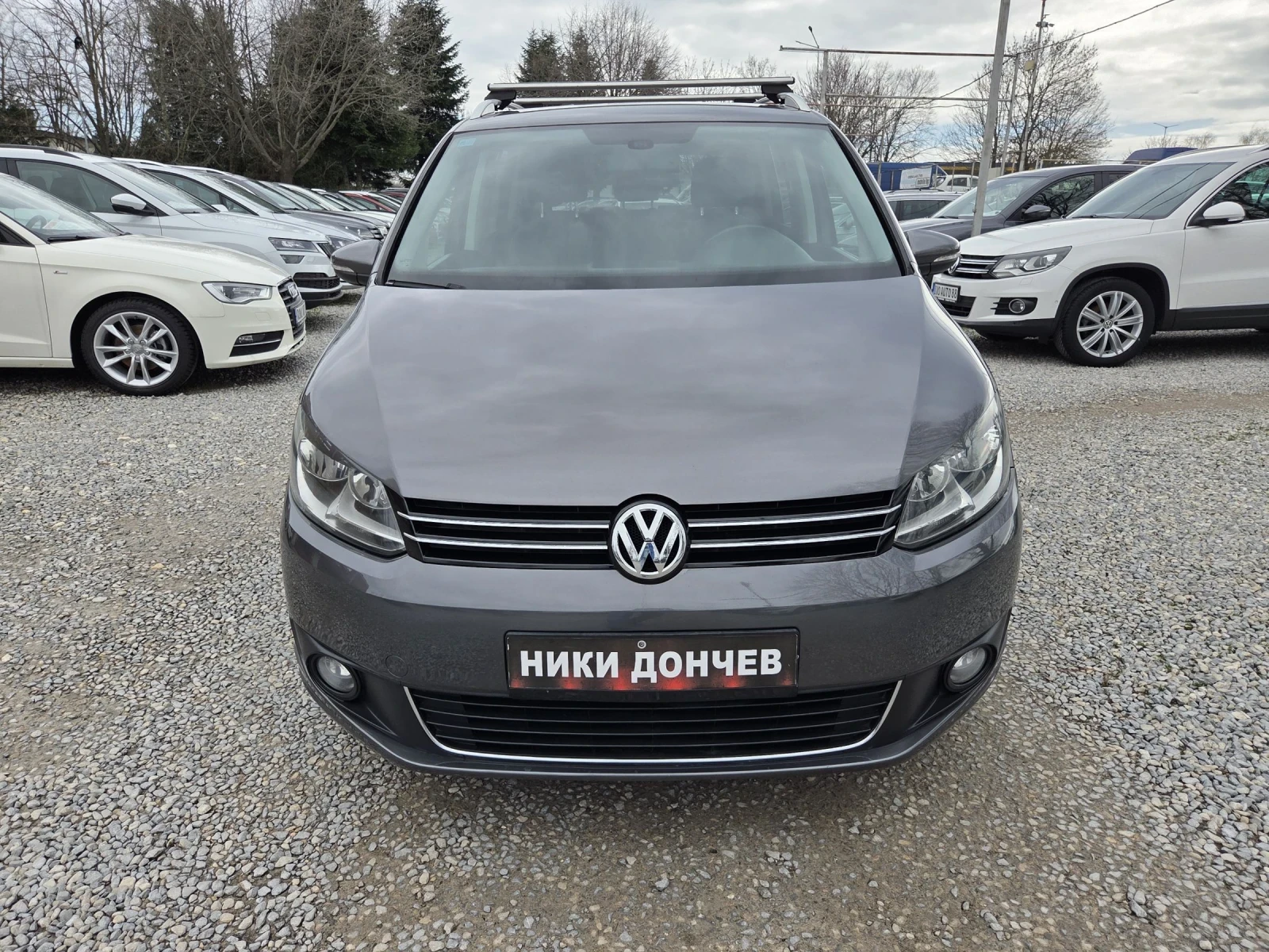 VW Touran 6+ 1HIGHLINE!!NAVI! TEMPOMAT! PARTRONIC, снимка 2 - Автомобили и джипове - 54082406