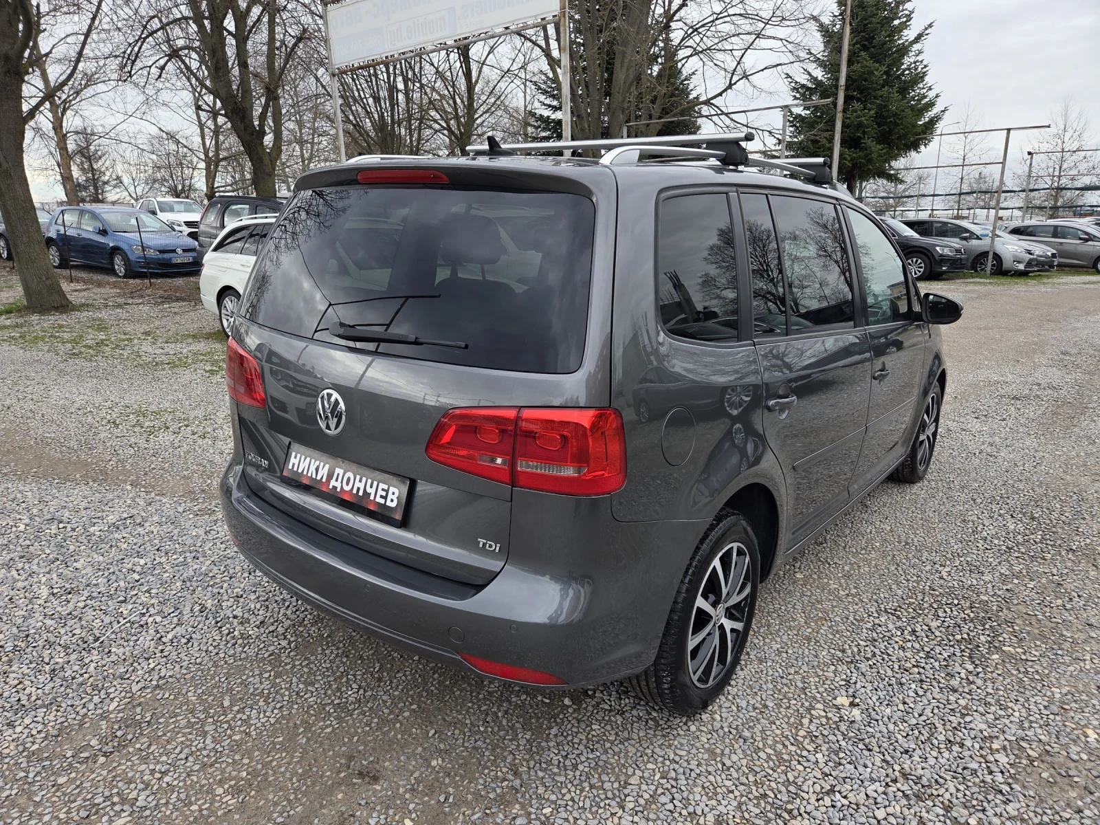 VW Touran 6+ 1HIGHLINE!!NAVI! TEMPOMAT! PARTRONIC, снимка 4 - Автомобили и джипове - 54082406