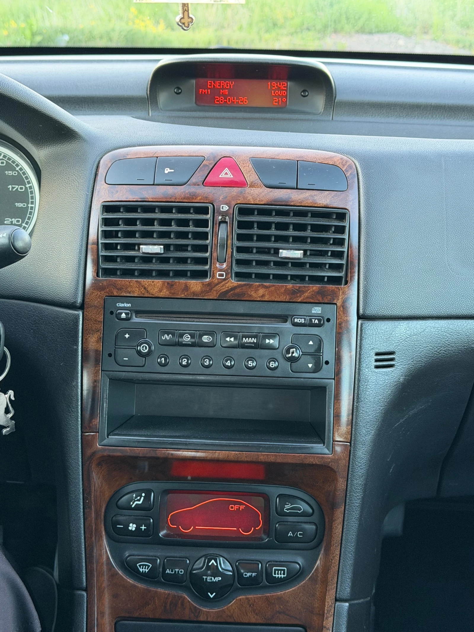 Peugeot 307 2HDI, снимка 10 - Автомобили и джипове - 54346899