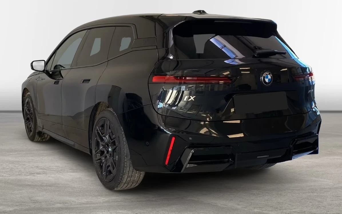 BMW iX xDrive45* M Sport* H/K* IconicGlow, снимка 2 - Автомобили и джипове - 54507553